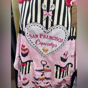 Brand new San Francisco cupcakes apron